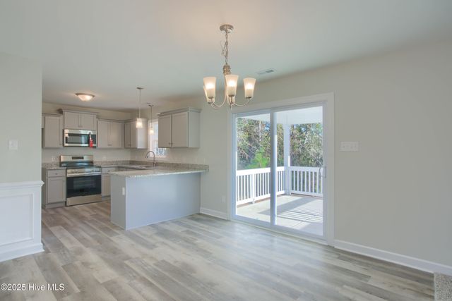 713 Jasmine Lane, Jacksonville, NC 28546