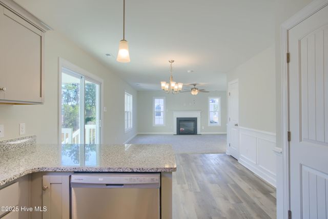 713 Jasmine Lane, Jacksonville, NC 28546