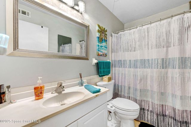 152 E East Colonial Court Court 84, Indian Harbour Beach, FL 32937