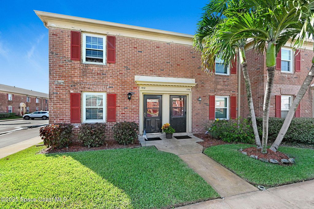 152 E East Colonial Court Court 84, Indian Harbour Beach, FL 32937