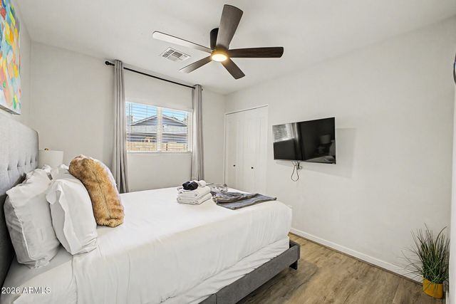 801 E TODD Drive, Tempe, AZ 85283
