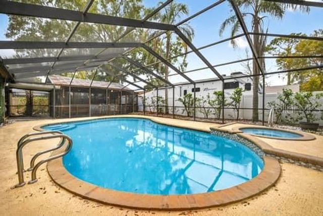 4601 HUNTSMAN COURT, Tampa, FL 33624