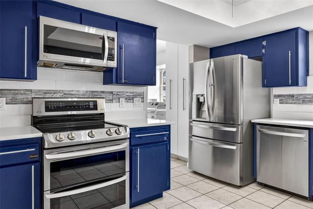 4601 HUNTSMAN COURT, Tampa, FL 33624