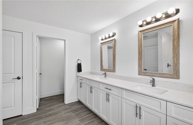 7785 105 Avenue, Vero Beach, FL 32967