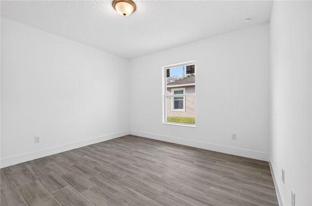 7785 105 Avenue, Vero Beach, FL 32967