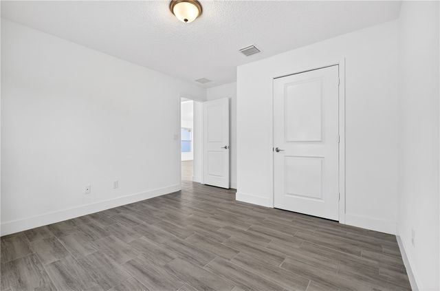 7785 105 Avenue, Vero Beach, FL 32967