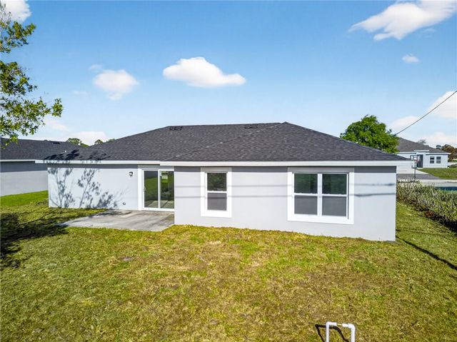 7785 105 Avenue, Vero Beach, FL 32967