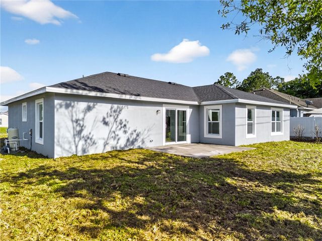 7785 105 Avenue, Vero Beach, FL 32967