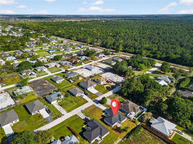 7785 105 Avenue, Vero Beach, FL 32967