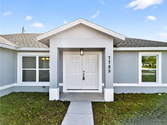 7785 105 Avenue, Vero Beach, FL 32967