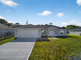 7785 105 Avenue, Vero Beach, FL 32967
