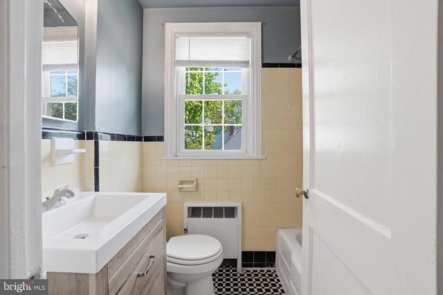 2418 BOYD RD, Huntingdon Valley, PA 19006