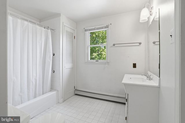 2418 BOYD RD, Huntingdon Valley, PA 19006