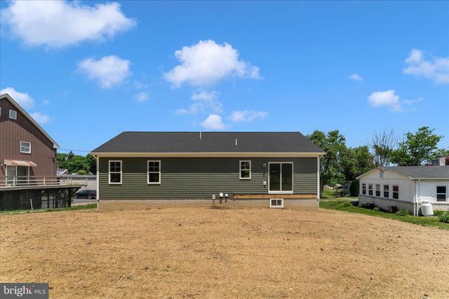 15320 SUMMIT FARM DR, Blue Ridge Summit, PA 17214