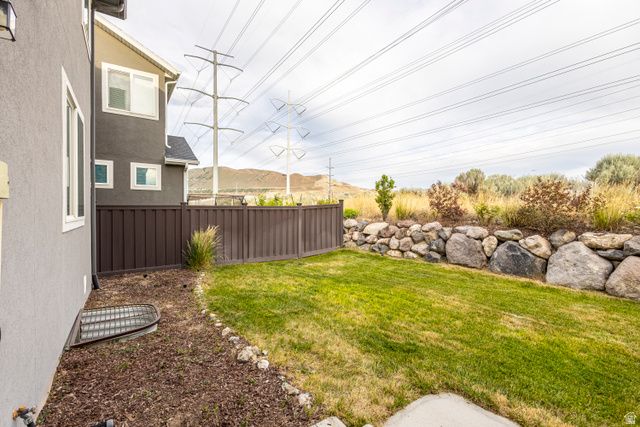 1107 W COYOTE GULCH WAY, Bluffdale, UT 84065