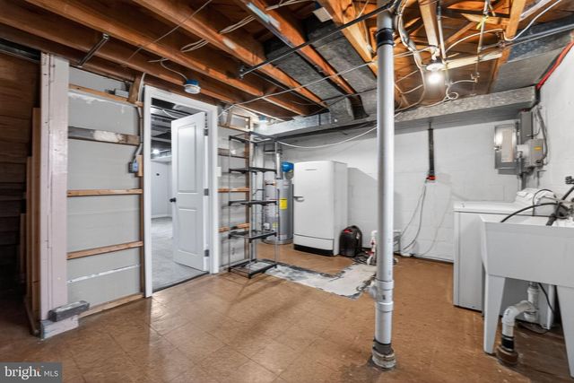 5562 DOLORES AVE, Halethorpe, MD 21227