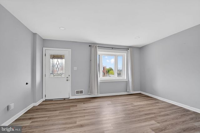 5562 DOLORES AVE, Halethorpe, MD 21227