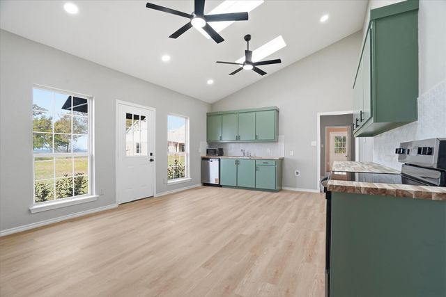 1430 Black Hawk Trail, Nemo, TX 76070