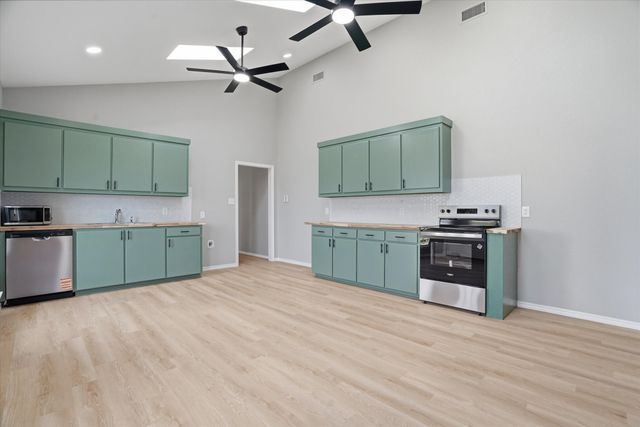 1430 Black Hawk Trail, Nemo, TX 76070