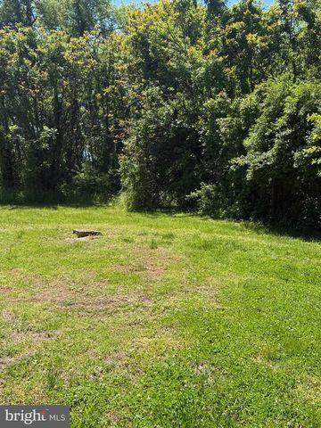 668 FAIRVIEW RD, Glassboro, NJ 08028