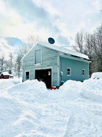 135 Athol Road, Richmond, NH 03470