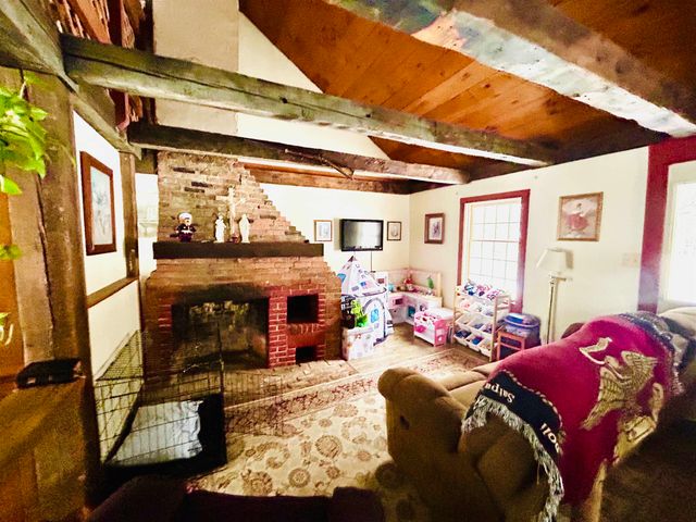 135 Athol Road, Richmond, NH 03470