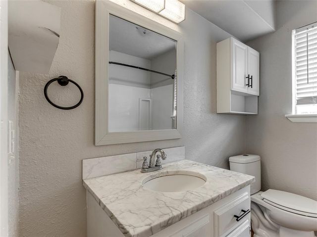 913 W Mitchell Drive, Midwest City, OK 73110