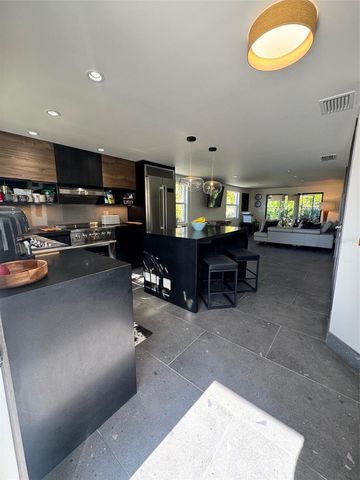 541 SPANISH DRIVE N, Longboat Key, FL 34228