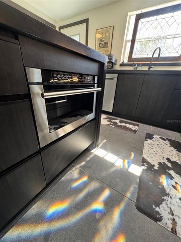 541 SPANISH DRIVE N, Longboat Key, FL 34228