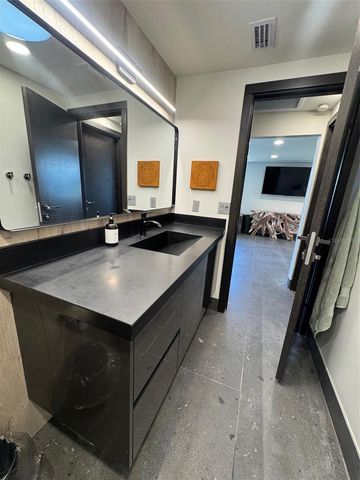 541 SPANISH DRIVE N, Longboat Key, FL 34228