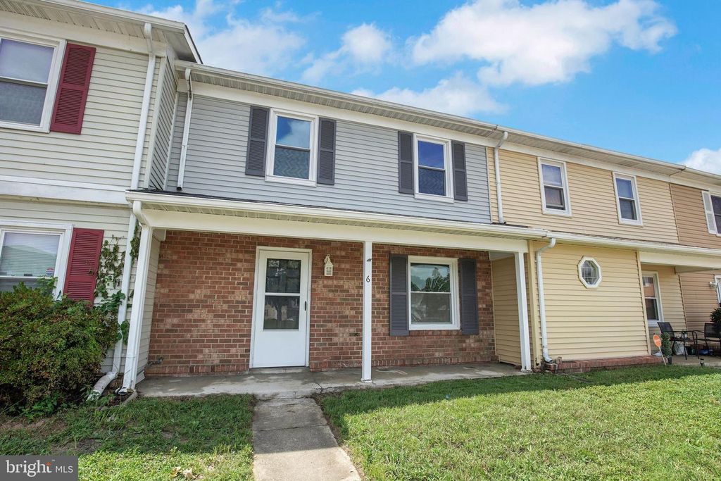 6 PARK SQUARE CT, Indian Head, MD 20640