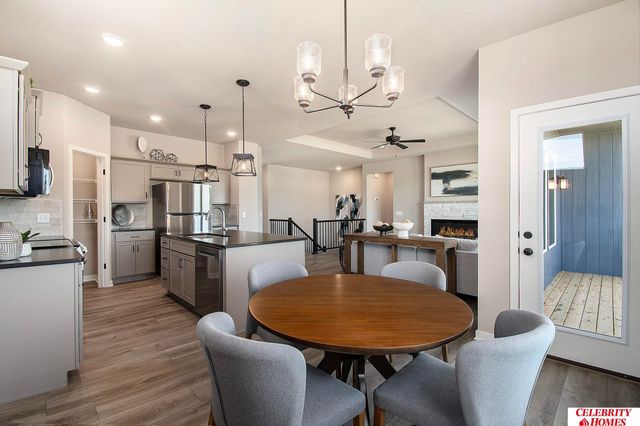 5665 N 183 Avenue, Elkhorn, NE 68022