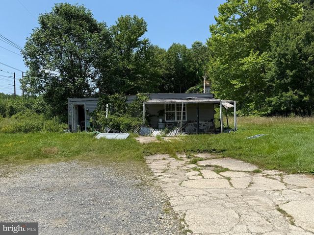 2221 PLEASANT VALLEY RD, Newark, DE 19702