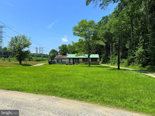 2221 PLEASANT VALLEY RD, Newark, DE 19702