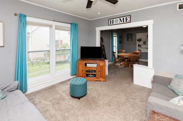 420 9th Street, West Des Moines, IA 50265