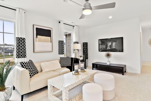 6786 E 104th Avenue, Winfield, IN 46307