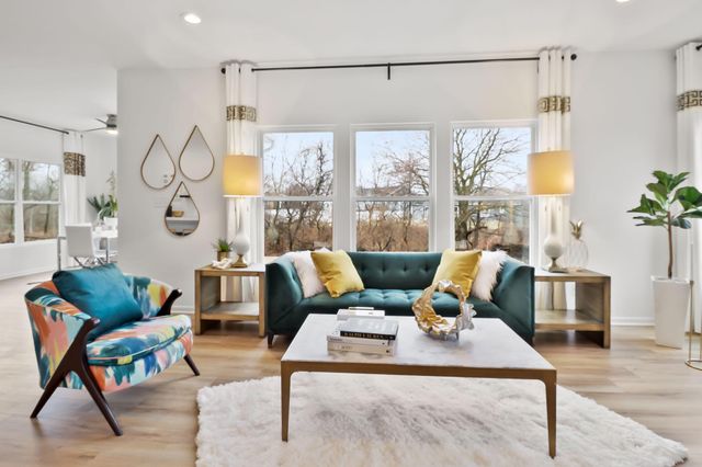 6786 E 104th Avenue, Winfield, IN 46307