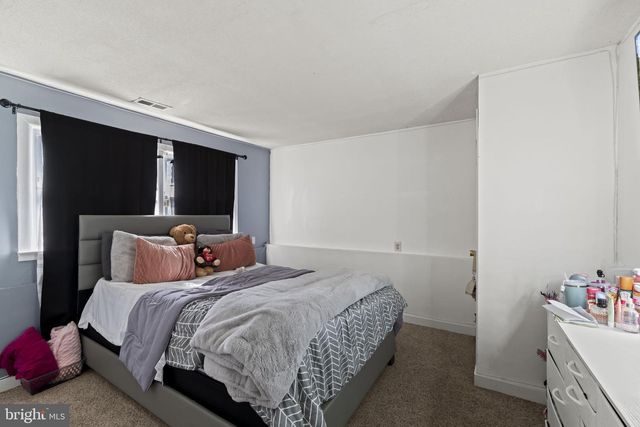 111 E HEMMINGS WAY, Lawnside, NJ 08045