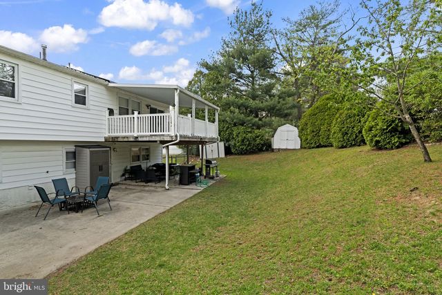 111 E HEMMINGS WAY, Lawnside, NJ 08045