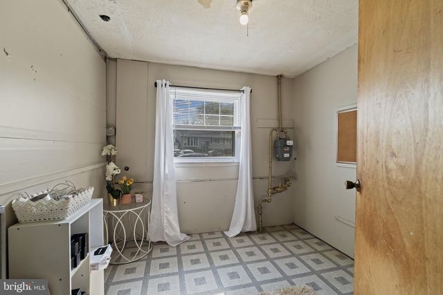 111 E HEMMINGS WAY, Lawnside, NJ 08045