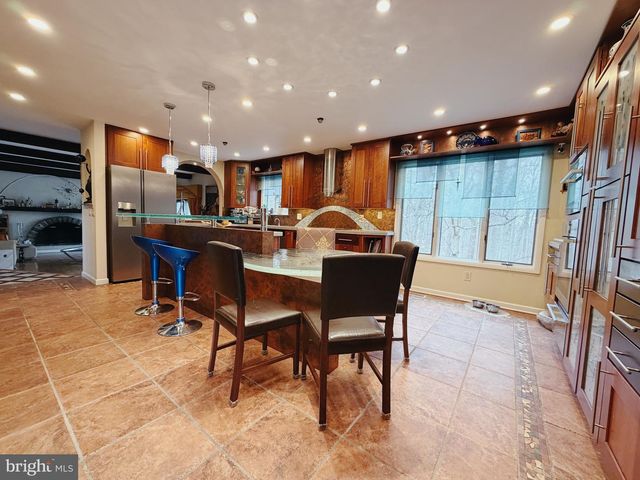 1317 METTLER RD, Huntingdon Valley, PA 19006