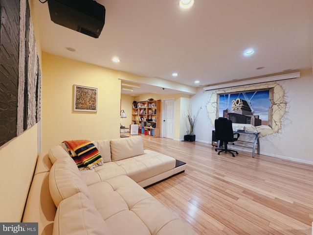 1317 METTLER RD, Huntingdon Valley, PA 19006