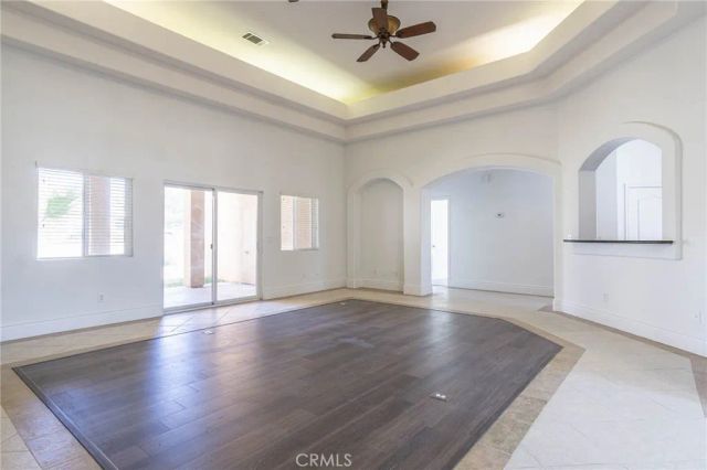 16233 Ridge View Drive, Apple Valley, CA 92307