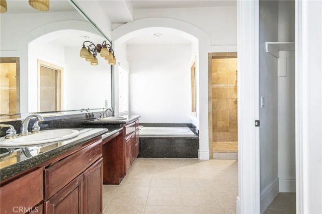 16233 Ridge View Drive, Apple Valley, CA 92307