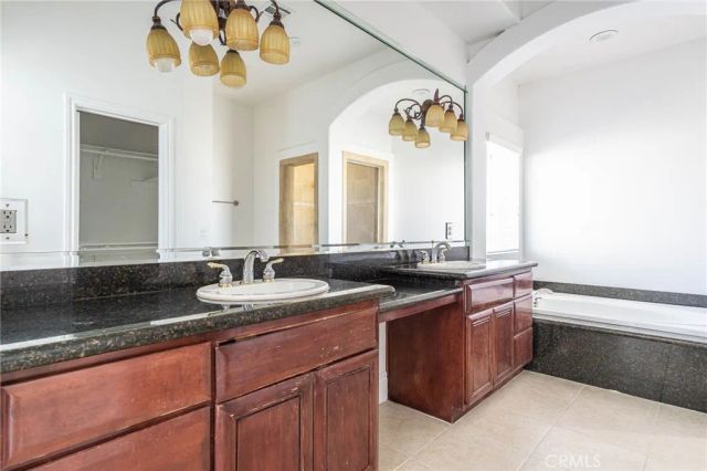 16233 Ridge View Drive, Apple Valley, CA 92307