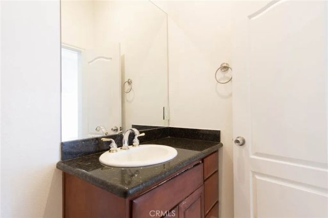 16233 Ridge View Drive, Apple Valley, CA 92307