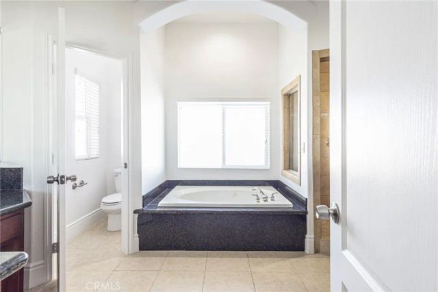 16233 Ridge View Drive, Apple Valley, CA 92307