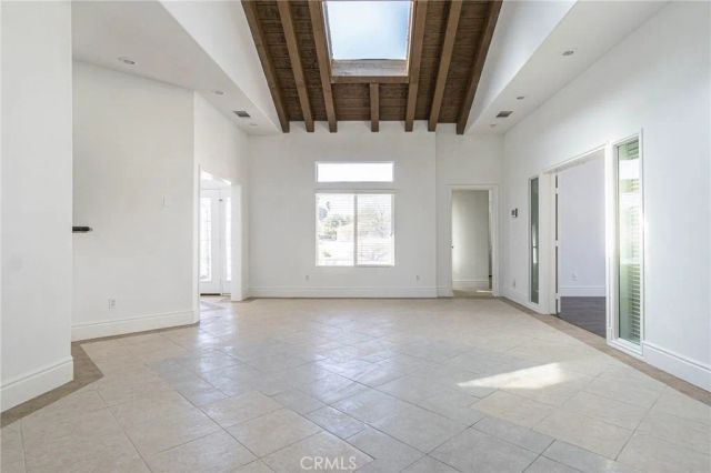 16233 Ridge View Drive, Apple Valley, CA 92307