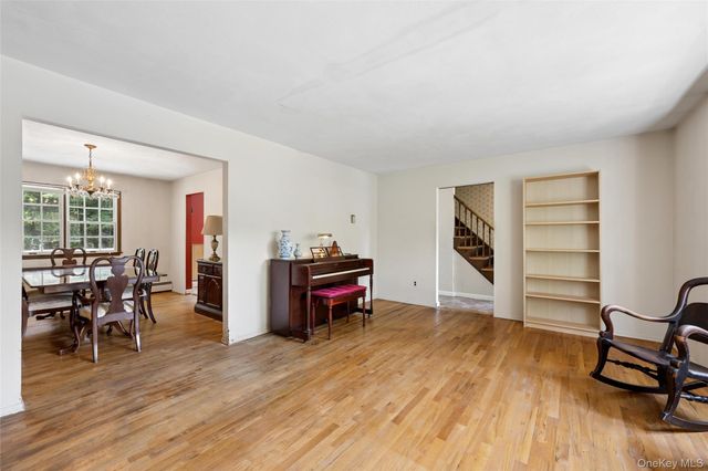 49 Old Town Lane, Huntington, NY 11743