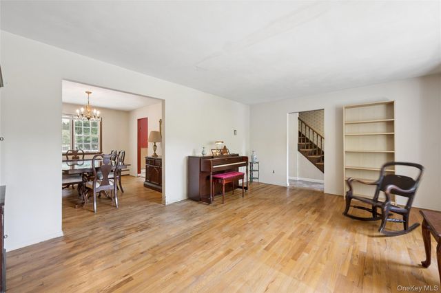 49 Old Town Lane, Huntington, NY 11743